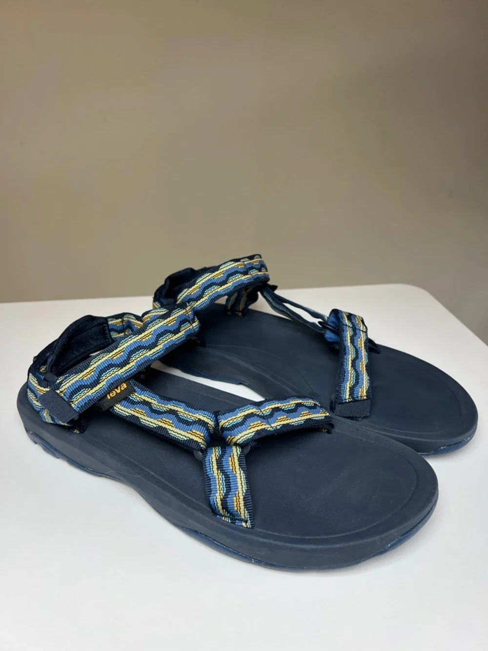 Teva Hurricane XLT2 Sandals Blue Yellow Light Blue Patterned Youth US 7 / EU 40